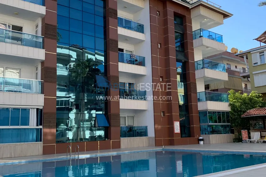 Dwupoziomowy penthouse 2+1 w centrum Alanyi — Plaża Kleopatra  2 