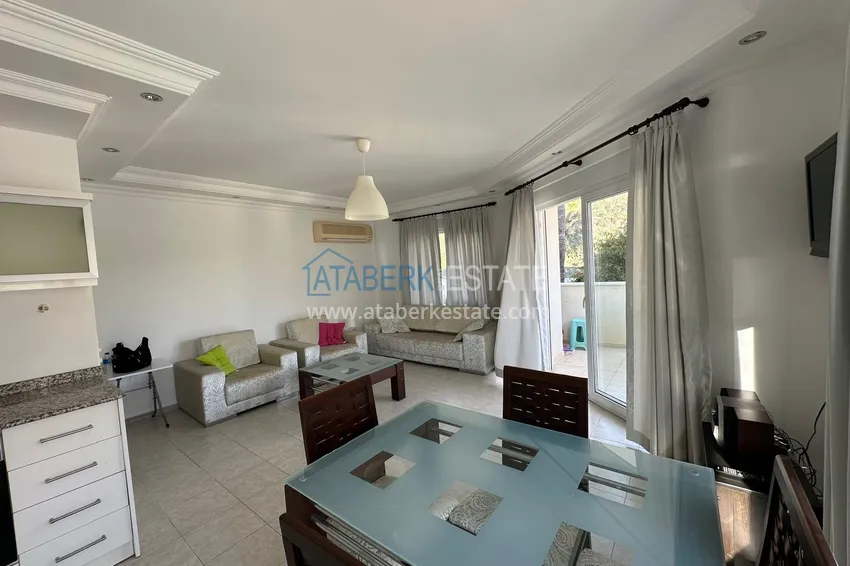 Kupuj  Umeblowany apartament 2+1 z widokiem na morze, odpowiedni na zezwolenie na pobyt - centrum Alanyi, plaża Kleopatra 3 