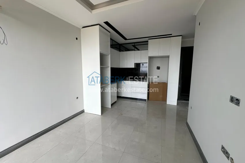 Kupuj  Penthouse 1+1 z pięknym wykończeniem w elitarnym kompleksie — centrum Alanyi, dzielnica Buyuk Hasbahce  3 