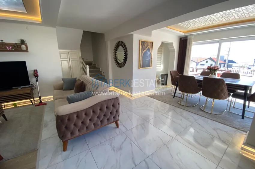 Kupuj  3+1 dwupiętrowy prywatny dom z basenem i w pełni umeblowany w Kargicak 4 