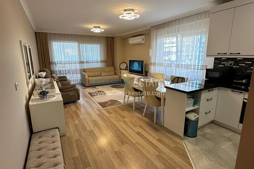 Kupuj  Apartament pod klucz 2+1 z przeszklonym balkonem — Alanya, dzielnica Mahmutlar 4 