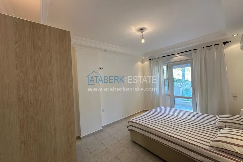 Kupuj  Umeblowany apartament 2+1 z widokiem na morze, odpowiedni na zezwolenie na pobyt - centrum Alanyi, plaża Kleopatra 4 