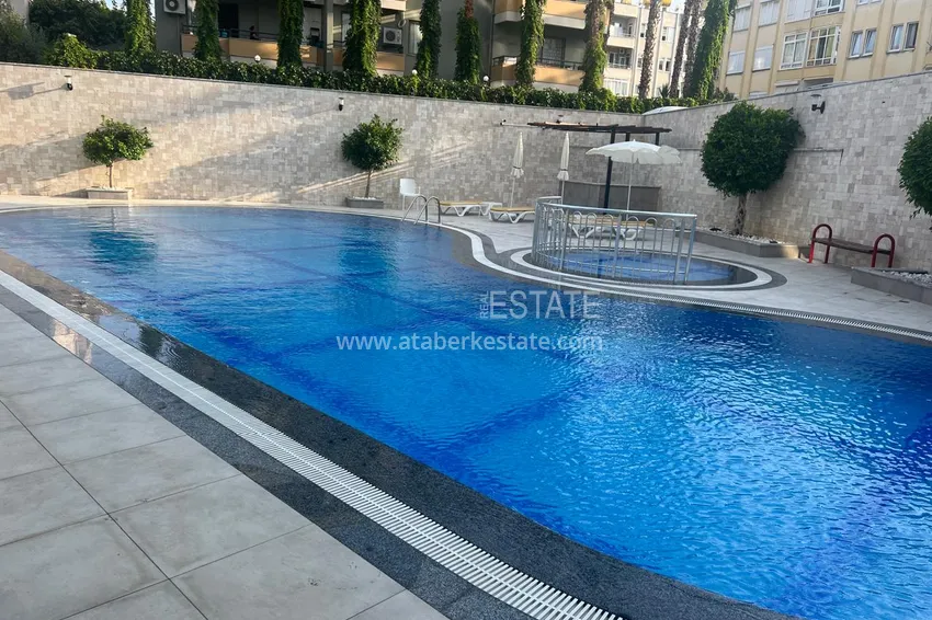 Apartament 2+1 z meblami, oddzielną kuchnią i widokiem na góry - Centrum Alanya  4 