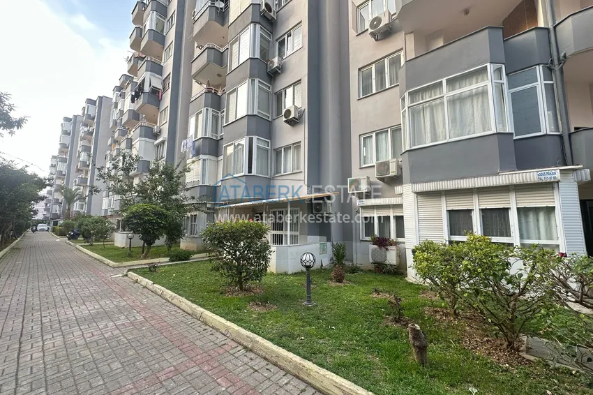 Apartament 2+1 po remoncie kosmetycznym w kompleksie miejskim przy głównej ulicy Oba 5 