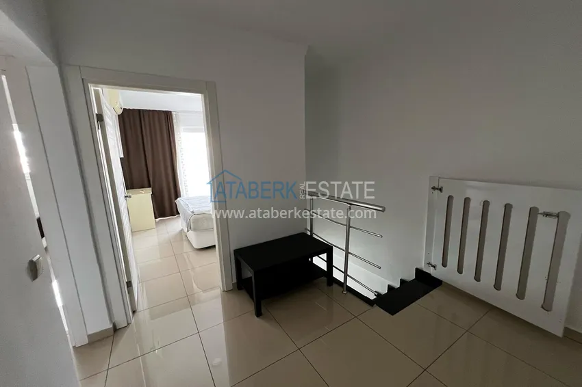 Kupuj Umeblowany dwupoziomowy penthouse w centrum Alanyi - Plaża Kleopatra 8 