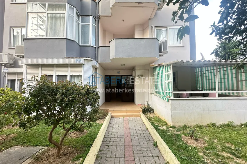 Apartament 2+1 po remoncie kosmetycznym w kompleksie miejskim przy głównej ulicy Oba 7 