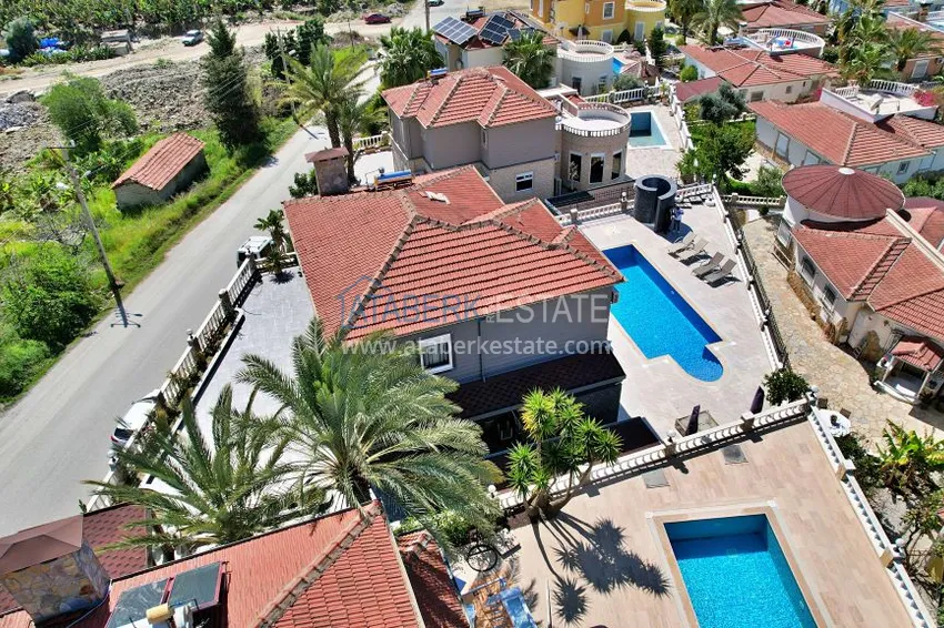 Dwupiętrowa wolnostojąca willa w kompleksie domków letniskowych — Alanya, dzielnica Mahmutlar 12 