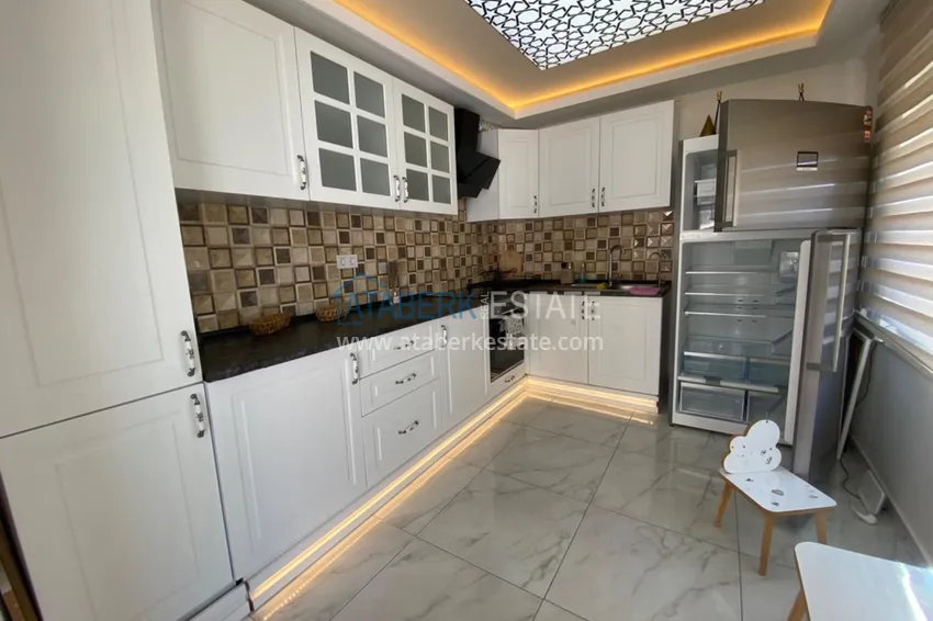 Kupuj  3+1 dwupiętrowy prywatny dom z basenem i w pełni umeblowany w Kargicak 9 