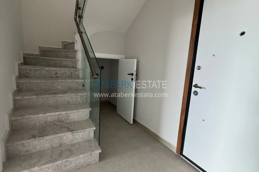 Kupuj Dwupoziomowy penthouse z widokiem na Calais w sercu Alanyi 10 