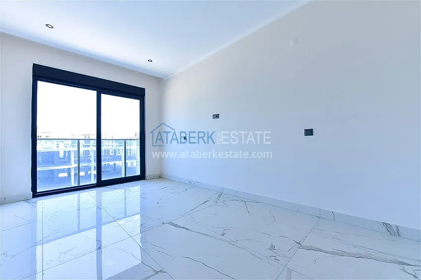 Kupuj  Apartament 1+1 z widokiem na morze w prestiżowym kompleksie — dzielnica Kargicak, 200 metrów od morza  10 