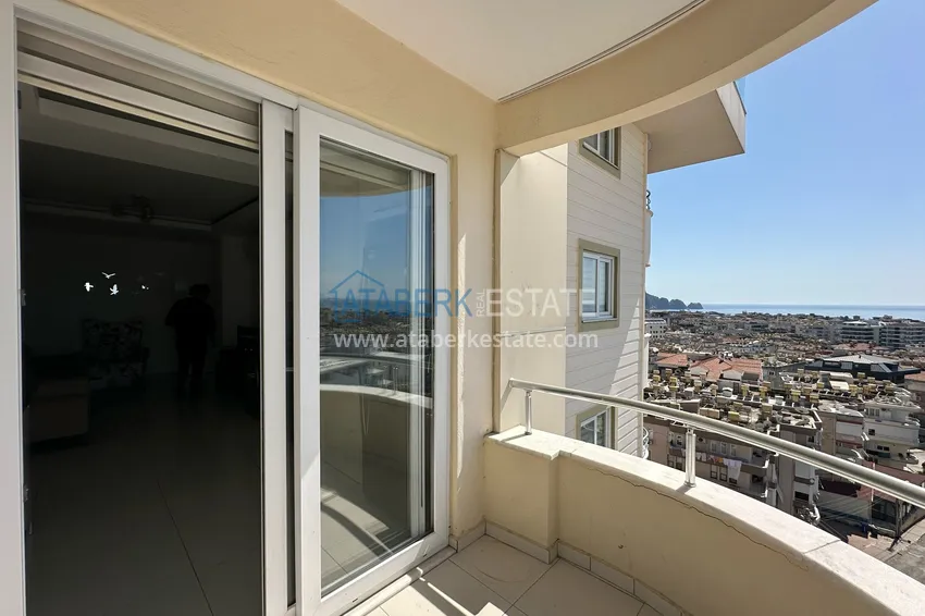 Kupuj Apartament 1+1 z meblami i widokiem na morze w centrum Alanyi - Plaża Kleopatra 10 
