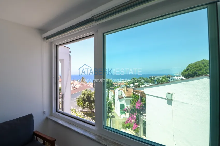 Kupuj  Dwupoziomowy z widokiem w kompleksie typu kamienicy przy plaży - Alanya, dzielnica Kargicak 14 