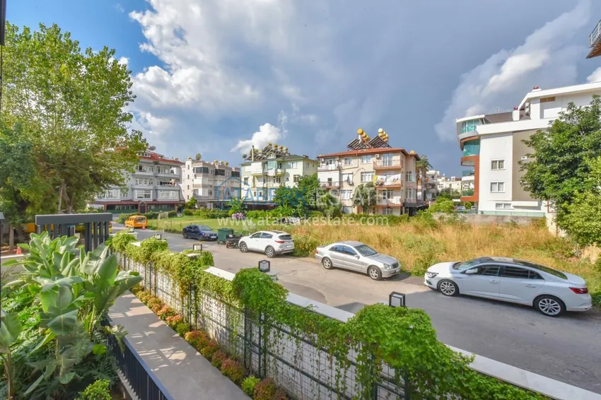 Krótkoterminowy wynajem mieszkania 2+1 w przytulnym kompleksie - centrum Alanyi, obok plaży Kleopatry 11 