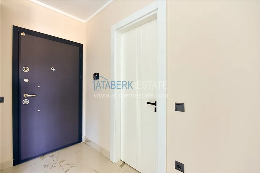 Kupuj  Apartament 1+1 z widokiem na morze w prestiżowym kompleksie — dzielnica Kargicak, 200 metrów od morza  1 