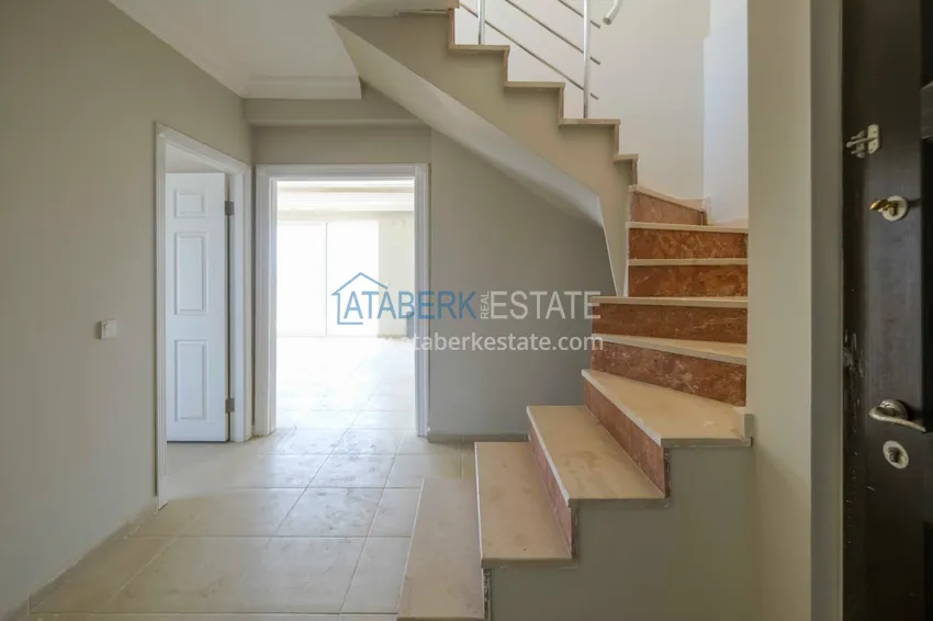 Kupuj  Dwupoziomowy penthouse 4+1 z widokiem na góry i morze — Alanya, dzielnica Mahmutlar  1 