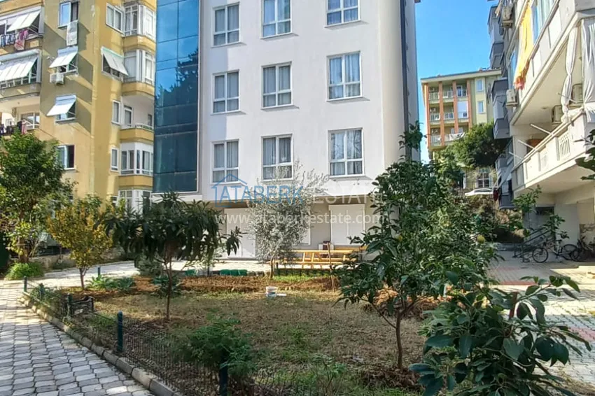 Trzypokojowy apartament miejski z meblami i oddzielną kuchnią w centrum Alanyi  3 