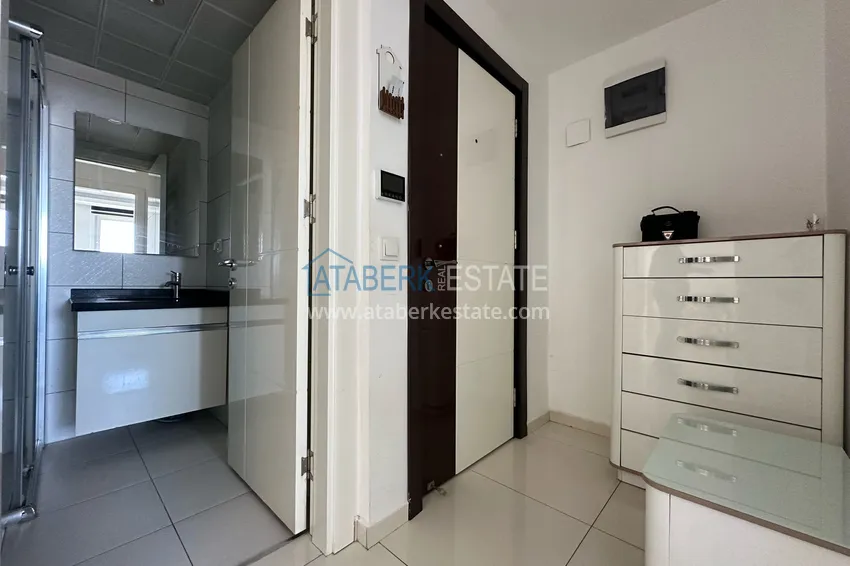 Kupuj Apartament 1+1 z meblami i widokiem na morze w centrum Alanyi - Plaża Kleopatra 1 