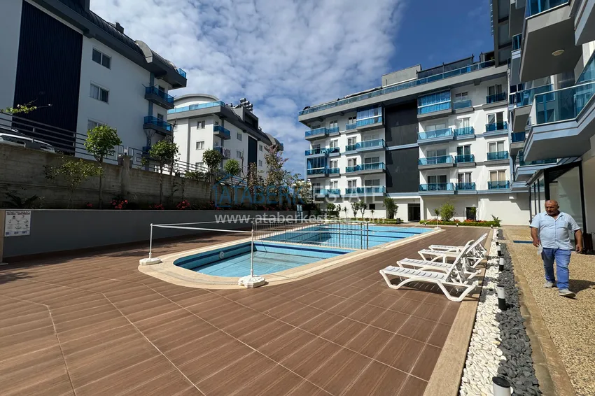Nowo umeblowane mieszkanie z przeszklonym balkonem w nowoczesnym kompleksie - dzielnica Oba, Alanya 5 
