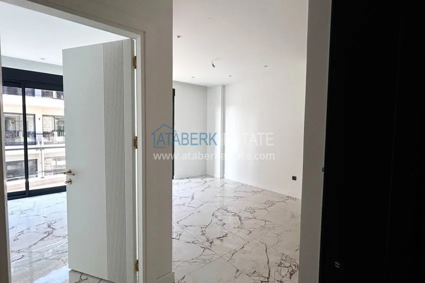 Kupuj  Apartament 1+1 z pięknym wykończeniem w dzielnicy Alanya - Oba  2 