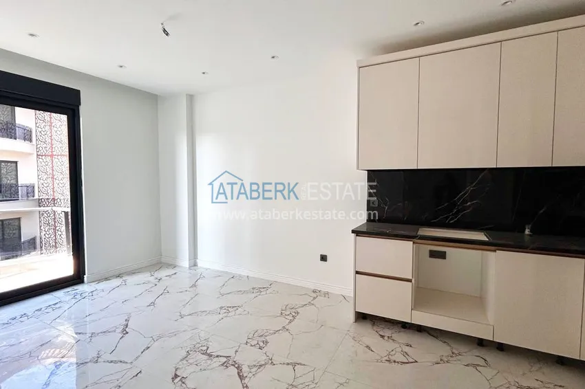 Kupuj  Apartament 1+1 z pięknym wykończeniem w dzielnicy Alanya - Oba  3 