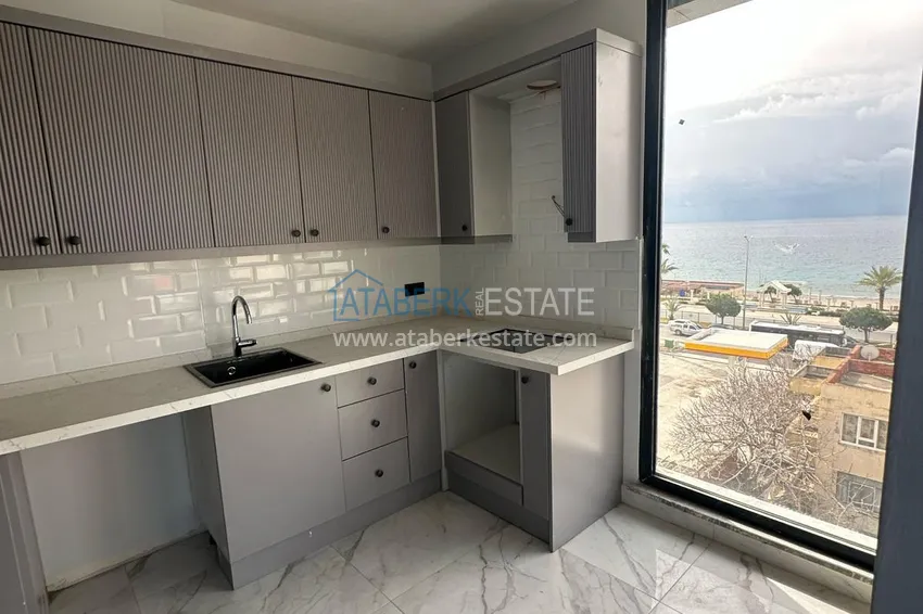 Dwupoziomowy penthouse z widokiem na morze - nowy kompleks butikowy przy plaży w okolicy Kestel 2 