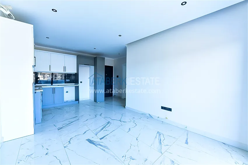 Kupuj  Apartament 1+1 z widokiem na morze w prestiżowym kompleksie — dzielnica Kargicak, 200 metrów od morza  4 