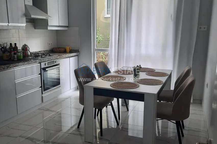 Kupuj  Trzypokojowy apartament miejski z meblami i oddzielną kuchnią w centrum Alanyi  4 