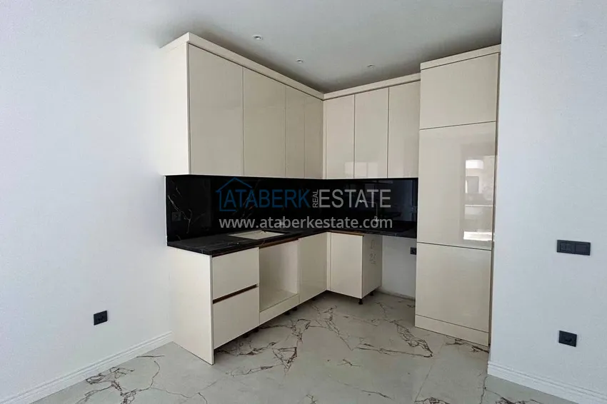 Kupuj  Apartament 1+1 z pięknym wykończeniem w dzielnicy Alanya - Oba  4 