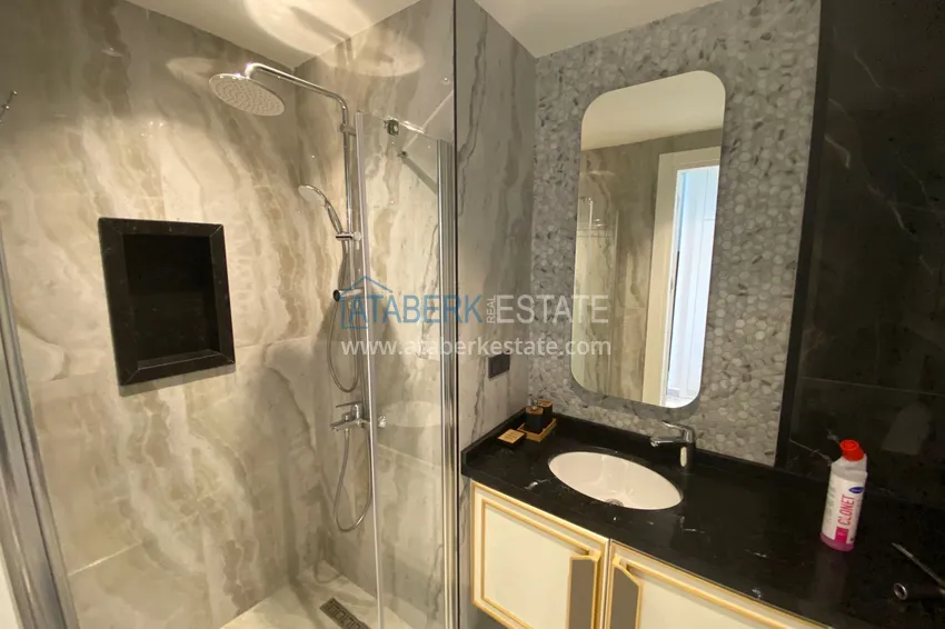 Kupuj  Panoramiczny duplex 2+1 z meblami w samym centrum Alanyi — Nadaje się do wynajęcia krótkoterminowego  5 