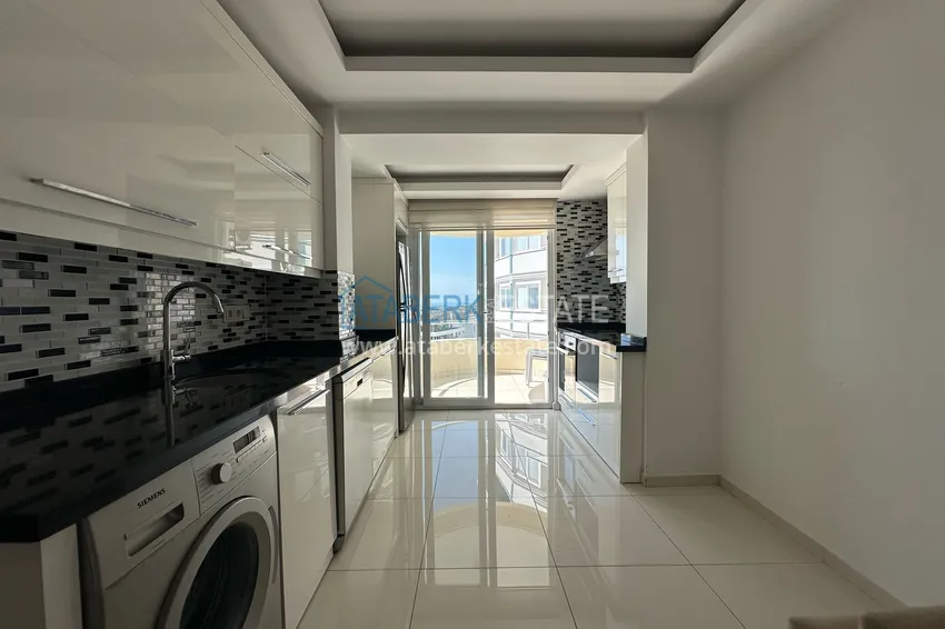 Kupuj Apartament 1+1 z meblami i widokiem na morze w centrum Alanyi - Plaża Kleopatra 5 