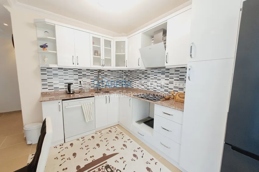 Kupuj  Mieszkanie 2+1 od właściciela — meble, remont, przeszklone balkony, dzielnica Mahmutlar 6 