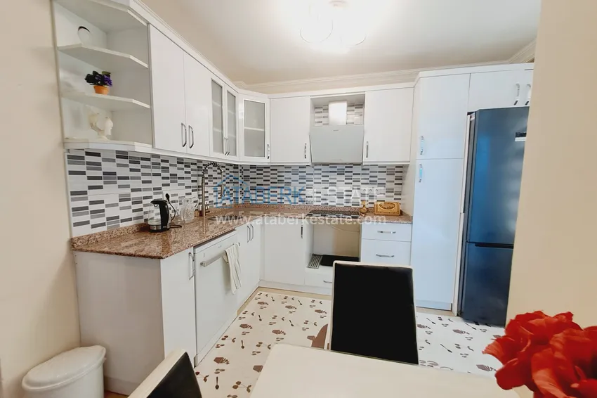Kupuj  Mieszkanie 2+1 od właściciela — meble, remont, przeszklone balkony, dzielnica Mahmutlar 7 