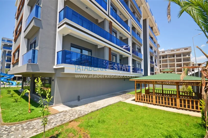 Apartament 1+1 z widokiem na morze w prestiżowym kompleksie — dzielnica Kargicak, 200 metrów od morza  8 