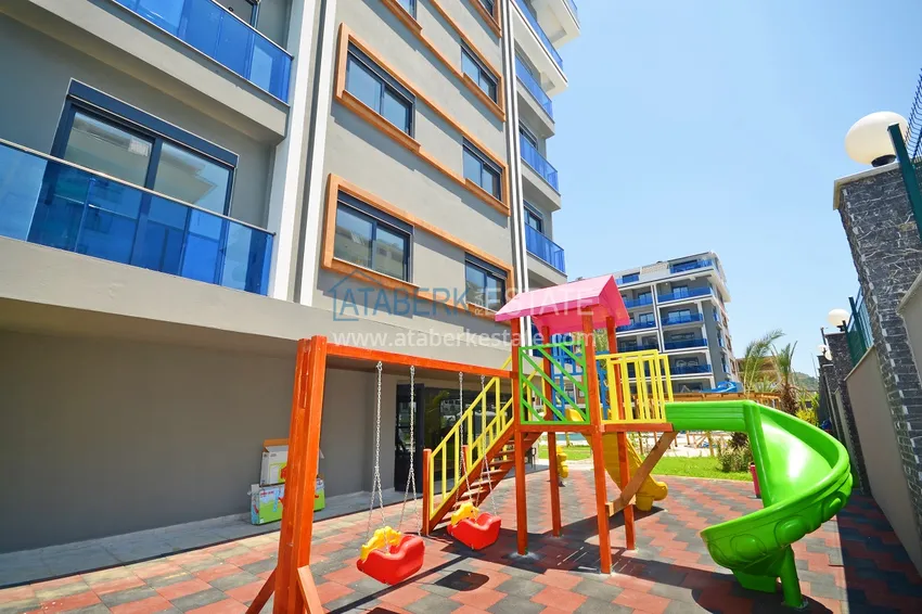 Apartament 1+1 z widokiem na morze w prestiżowym kompleksie — dzielnica Kargicak, 200 metrów od morza  9 