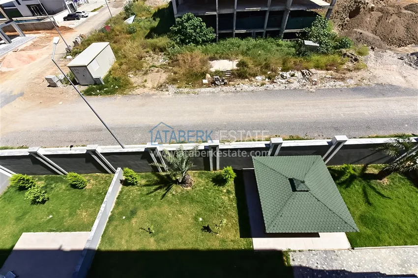 Kupuj  Apartament 1+1 z widokiem na morze w prestiżowym kompleksie — dzielnica Kargicak, 200 metrów od morza  9 