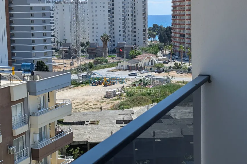 Kupuj  Mieszkanie 1+1 z widokiem na morze zaledwie 300 metrów od morza - Mersin, dzielnica Tomuk 14 