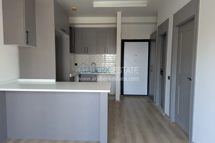 Kupuj  Mieszkanie 1+1 z widokiem na morze zaledwie 300 metrów od morza - Mersin, dzielnica Tomuk 2 