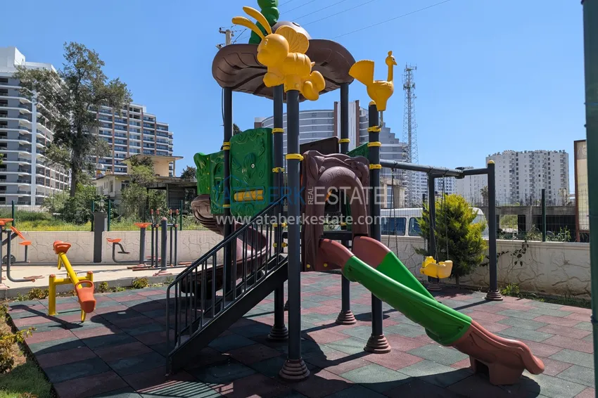 Mieszkanie 1+1 z widokiem na morze zaledwie 300 metrów od morza - Mersin, dzielnica Tomuk 7 