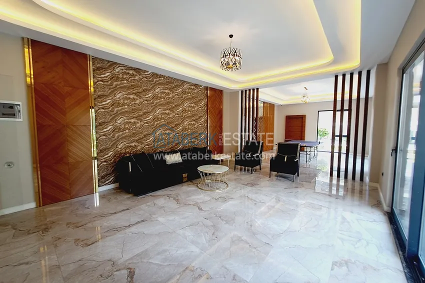 Penthouse 3+1 duplex w centrum Alanyi - nieruchomość na własność 17 