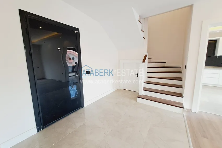 Kupuj  Penthouse 3+1 duplex w centrum Alanyi - nieruchomość na własność 1 