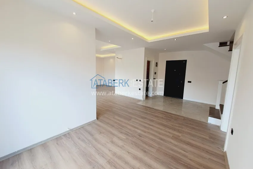 Kupuj  Penthouse 3+1 duplex w centrum Alanyi - nieruchomość na własność 2 