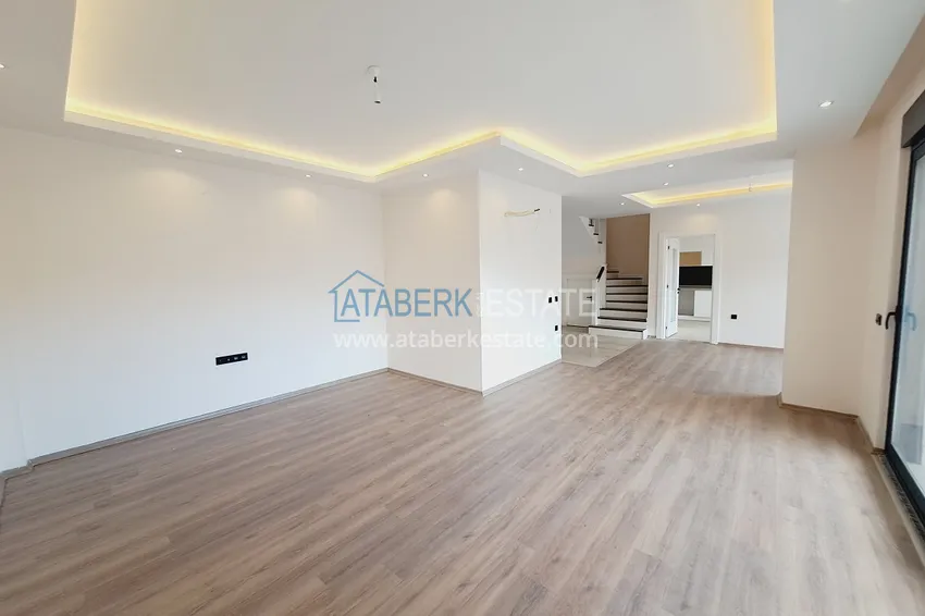 Kupuj  Penthouse 3+1 duplex w centrum Alanyi - nieruchomość na własność 3 