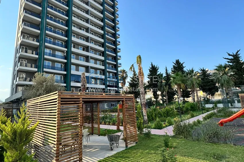Mieszkanie 1+1 z widokiem na morze i wysokiej jakości wykończeniem - Mersin, dzielnica Tezje 1 