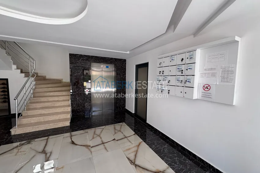 Penthouse 2+1 umeblowany z widokiem na góry w Alanyi, dzielnica Mahmutlar. 14 
