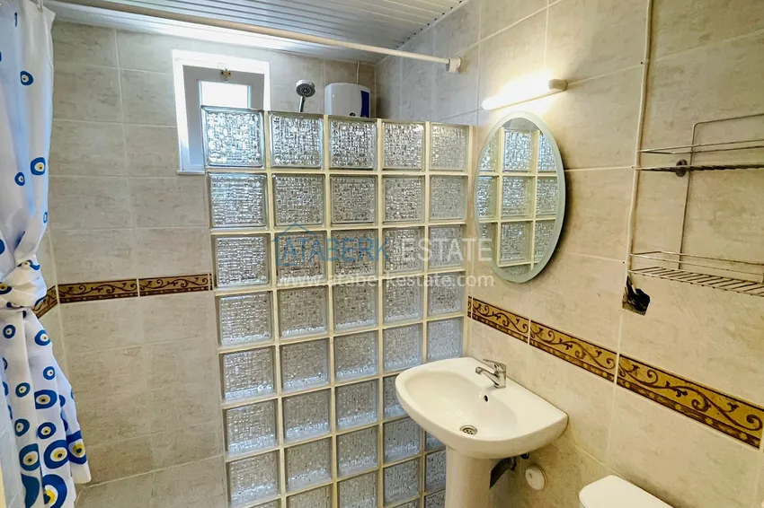 Kupuj  Apartament 2+1 z meblami, odpowiedni na zezwolenie na pobyt — centrum Alanya, Plaża Kleopatra 13 