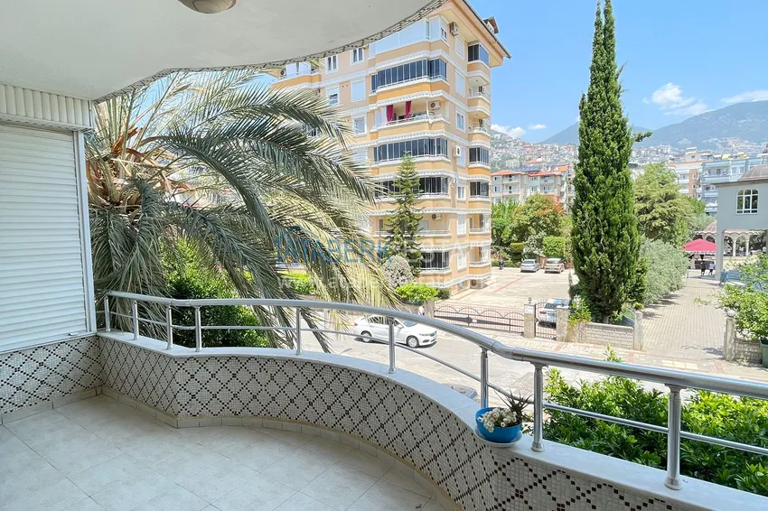 Kupuj  Apartament 2+1 z meblami, odpowiedni na zezwolenie na pobyt — centrum Alanya, Plaża Kleopatra 15 