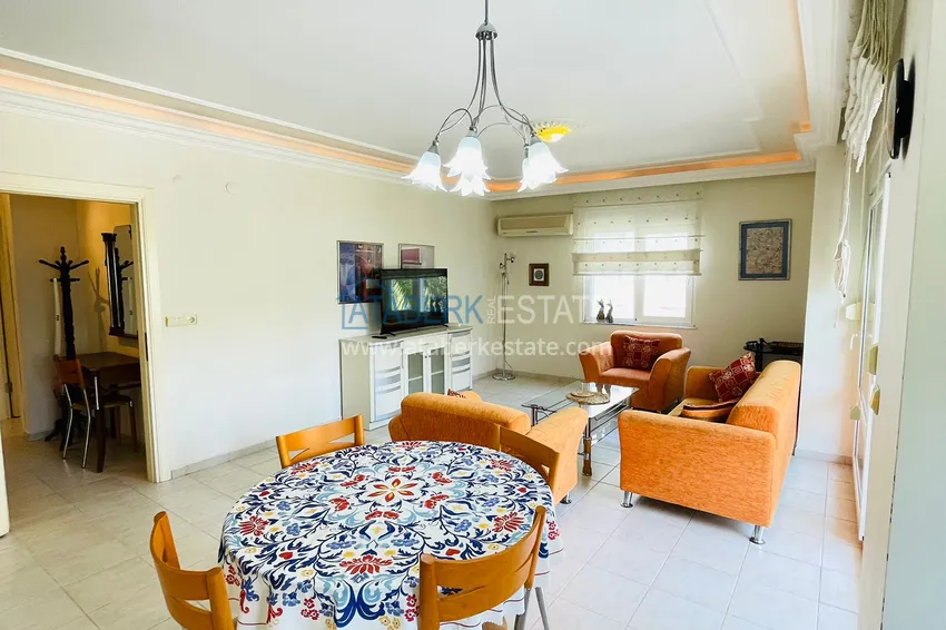 Kupuj  Apartament 2+1 z meblami, odpowiedni na zezwolenie na pobyt — centrum Alanya, Plaża Kleopatra 7 