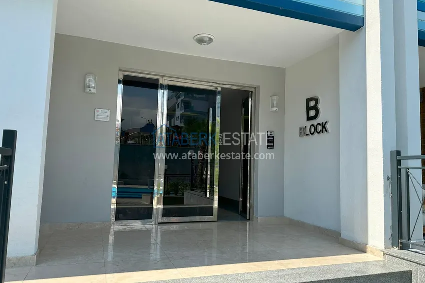 Apartamenty liniowe 3+1 w nowoczesnym kompleksie z infrastrukturą hotelową — Alanya, Kargicak 19 