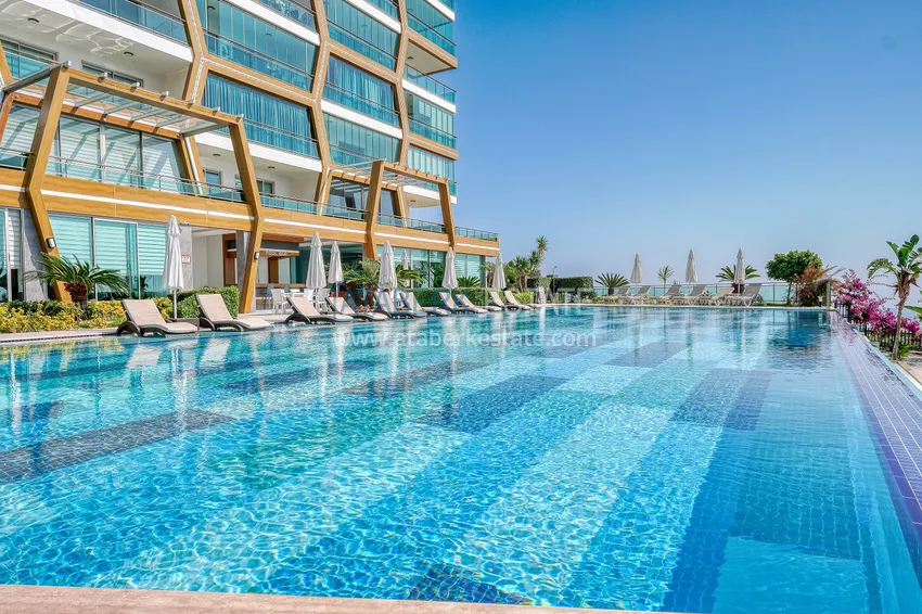 Umeblowany apartament z widokiem na morze 50 metrów od plaży — Kargicak, Alanya 4 