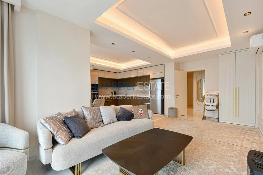 Kupuj  Przestronny apartament pod klucz 2+1 w kompleksie premium na pierwszej linii — Alanya, dzielnica Mahmutlar 2 